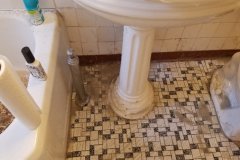 bathroom-tiles before